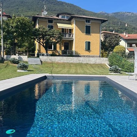 Casa Gialla Gera Lario Buitenkant foto