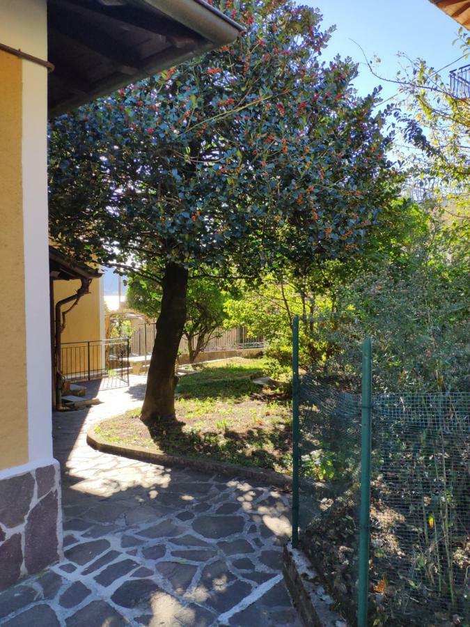 Casa Gialla Gera Lario Buitenkant foto