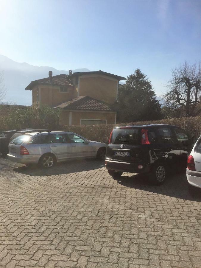 Casa Gialla Gera Lario Buitenkant foto